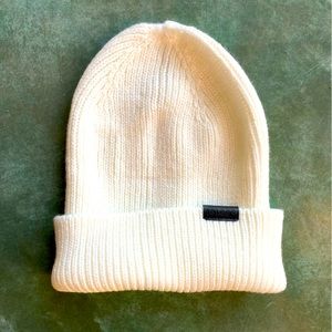 Womens Ivory Knit Beanie Hat NWOT